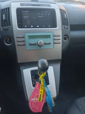 Toyota Corolla verso, снимка 6