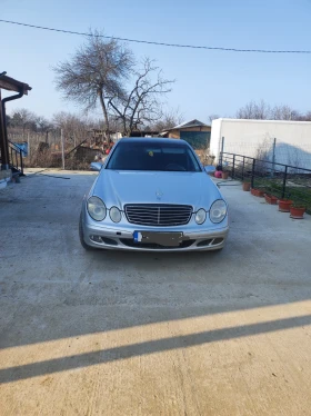 Mercedes-Benz E 220 