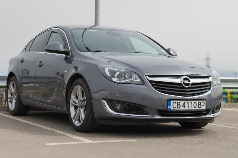 Opel Insignia, снимка 1 - Автомобили и джипове - 45071322