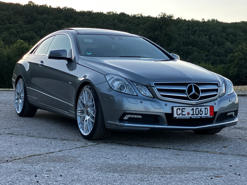 Mercedes-Benz E 250 Coupe, снимка 4 - Автомобили и джипове - 46593791