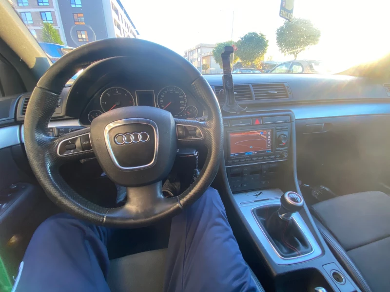 Audi A4 2.0 TDI, снимка 14 - Автомобили и джипове - 47728788