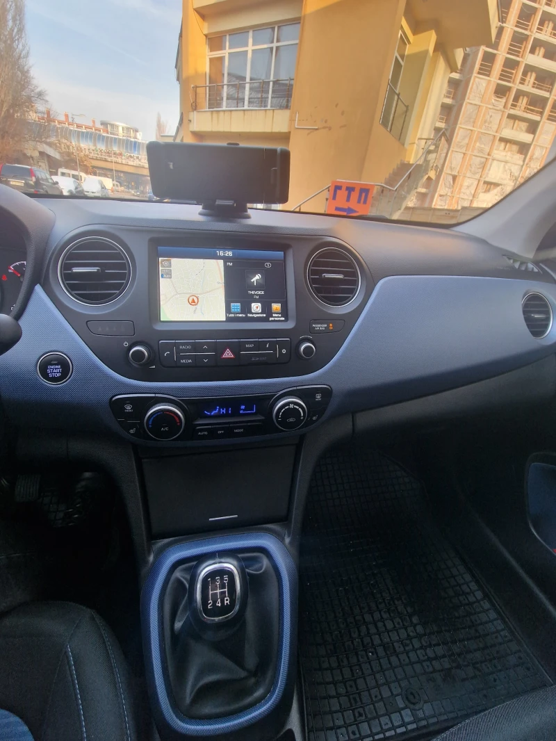 Hyundai I10, снимка 3 - Автомобили и джипове - 48835662