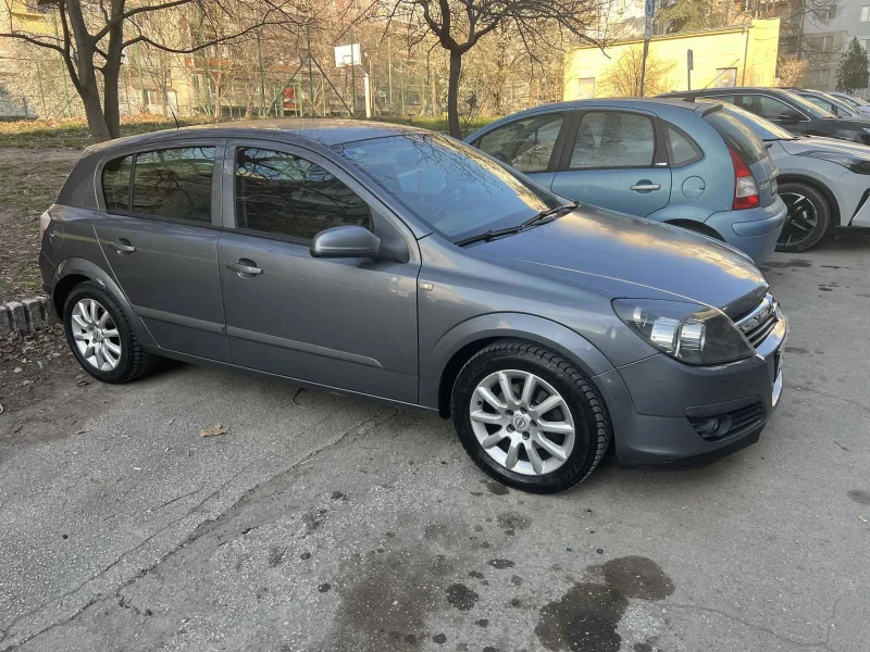 Opel Astra, снимка 4 - Автомобили и джипове - 49440317