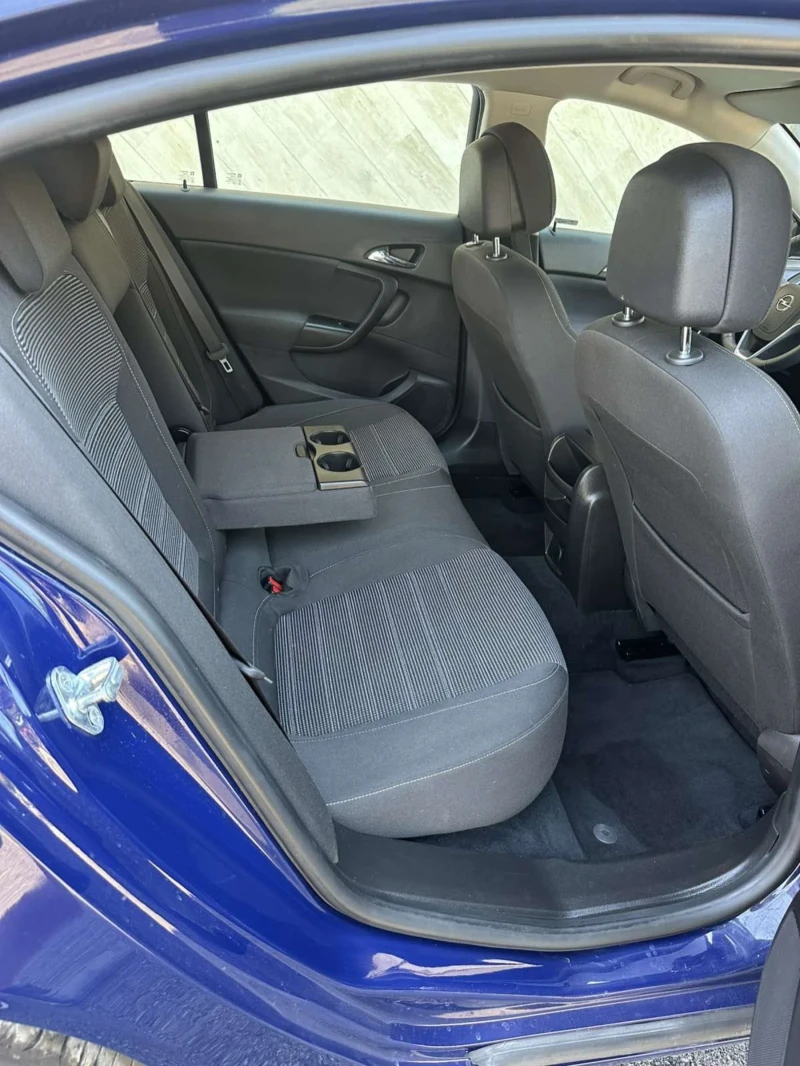 Opel Insignia 1, 6 CDTI NAVI , снимка 10 - Автомобили и джипове - 52275171