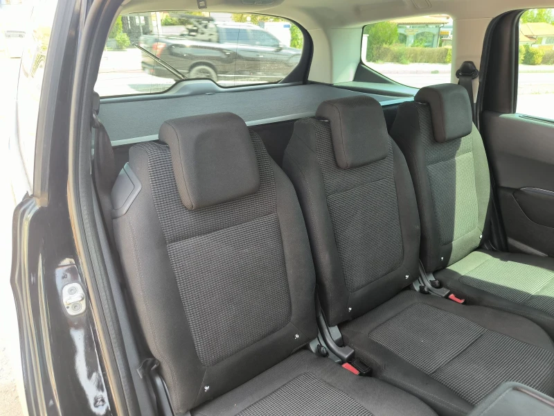 Peugeot 5008 1.6i, снимка 12 - Автомобили и джипове - 51042531