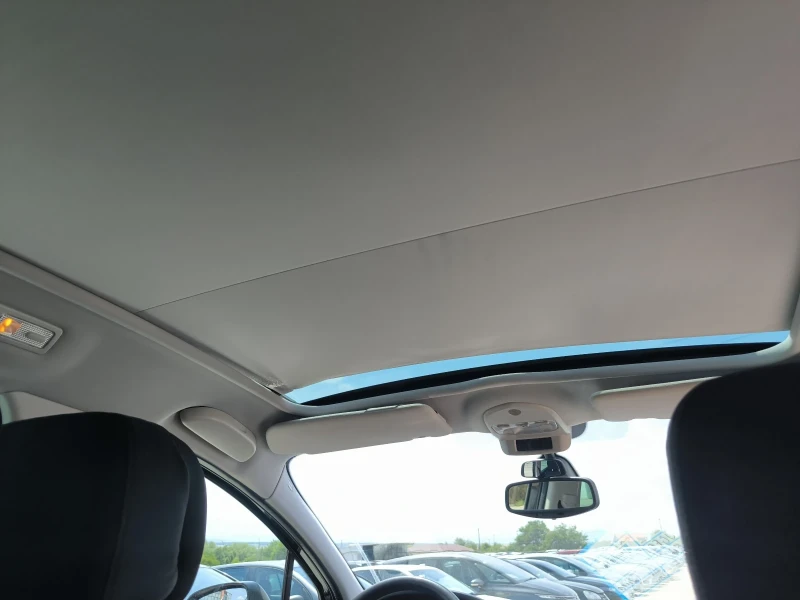 Peugeot 5008 1.6i, снимка 14 - Автомобили и джипове - 51042531