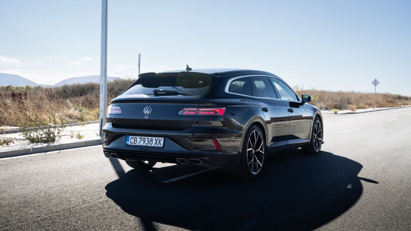 VW Arteon R Shooting Brake ЦЕНА ДО 19.12.2025, снимка 6 - Автомобили и джипове - 52450071