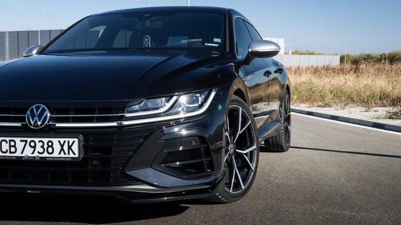 VW Arteon R Shooting Brake ЦЕНА ДО 19.12.2025, снимка 2 - Автомобили и джипове - 52450071