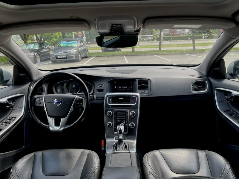 Volvo V60 D6 Twin Engine PHEV, снимка 10 - Автомобили и джипове - 52426980