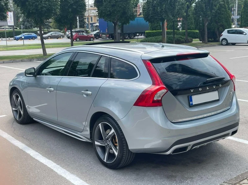 Volvo V60 D6 Twin Engine PHEV, снимка 8 - Автомобили и джипове - 52426980