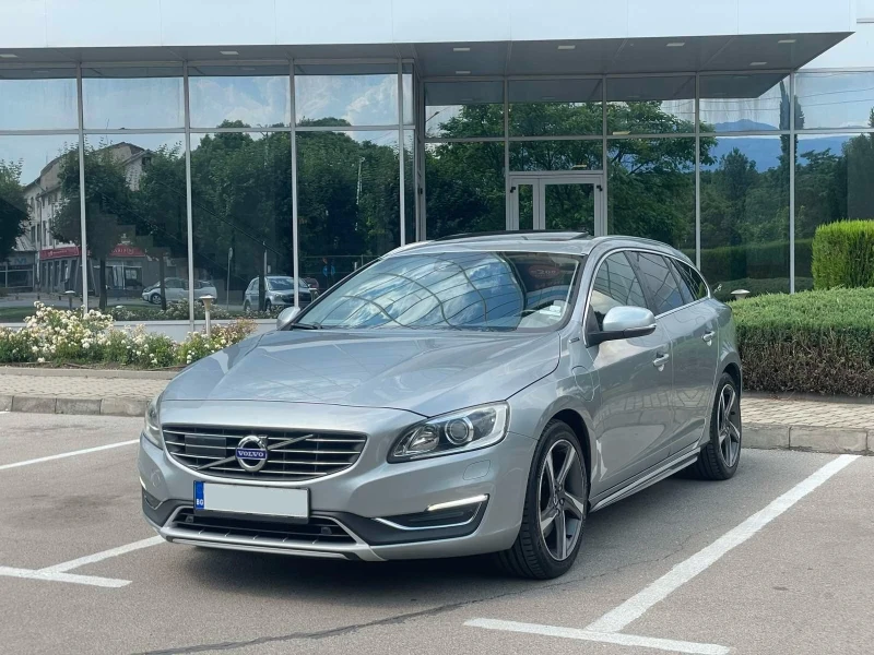 Volvo V60 D6 Twin Engine PHEV, снимка 2 - Автомобили и джипове - 52426980