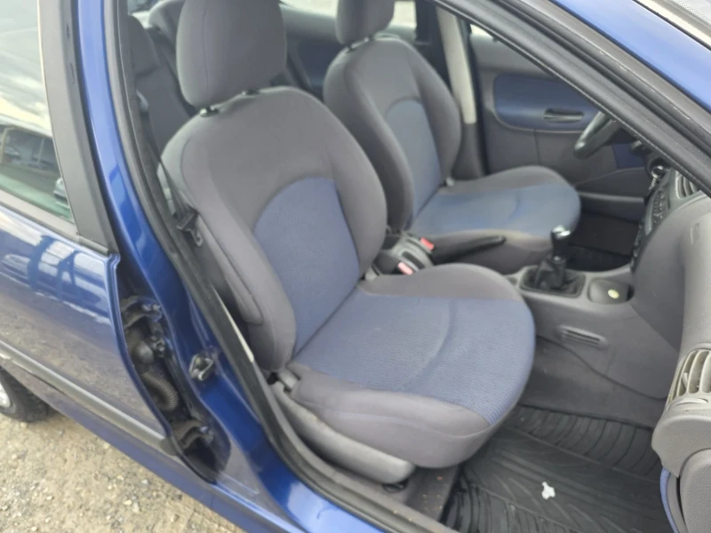 Peugeot 206 1.4 HDI 75K.C , снимка 10 - Автомобили и джипове - 53132005