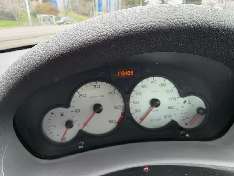Peugeot 206 1.4 HDI 75K.C , снимка 14 - Автомобили и джипове - 53132005