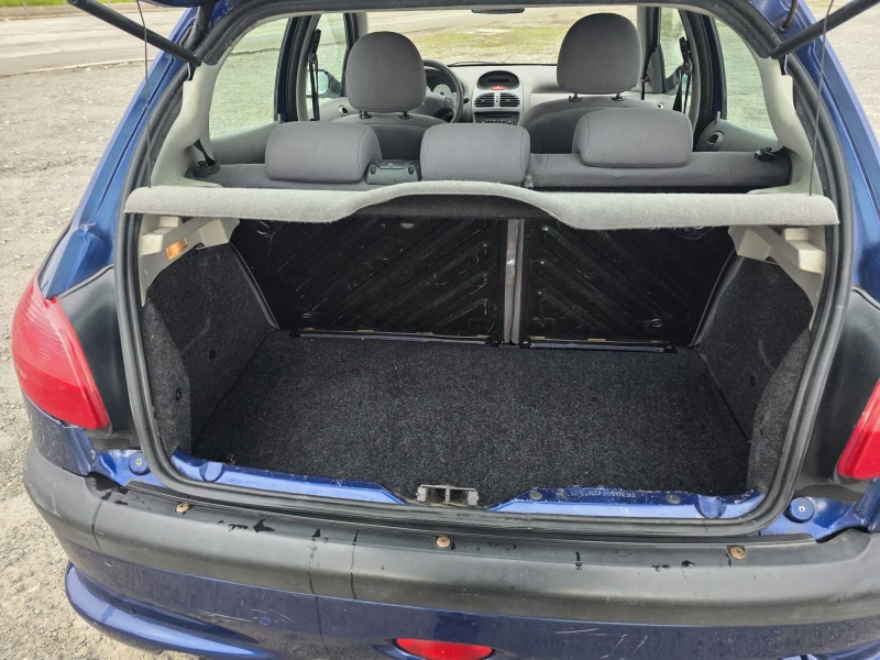 Peugeot 206 1.4 HDI 75K.C , снимка 12 - Автомобили и джипове - 53132005