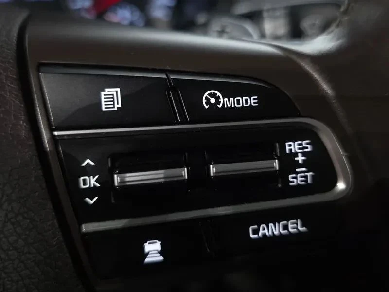 Kia Stinger, снимка 17 - Автомобили и джипове - 56690360