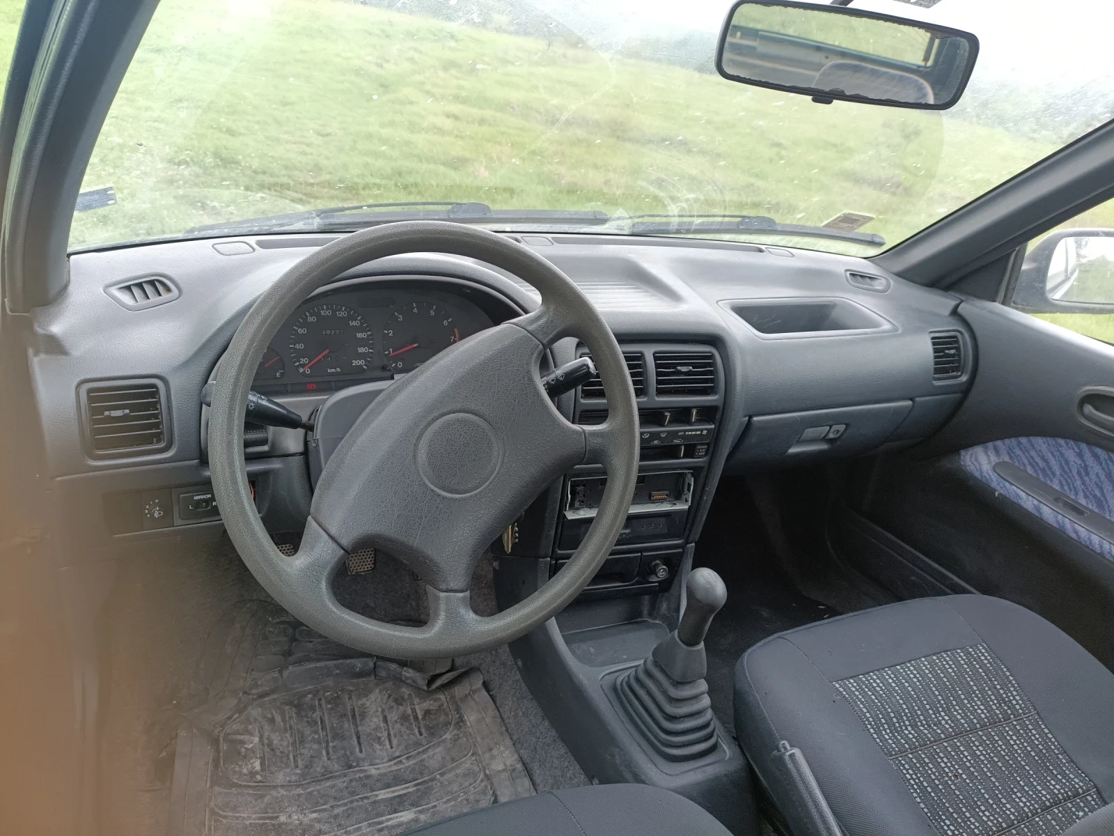 Subaru Justy  - изображение 10