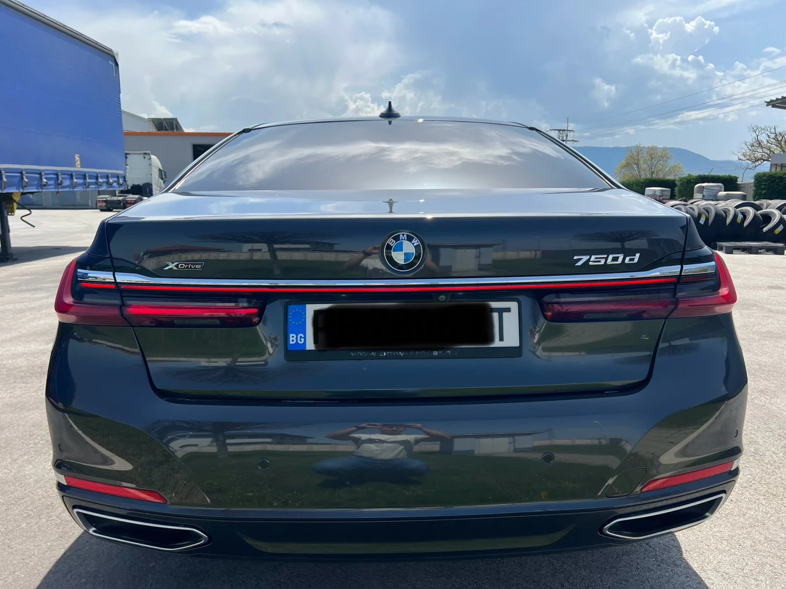 BMW 750 d xDrive/HUD/360/HARMAN KARDON/LASER/TV/Massage - изображение 4