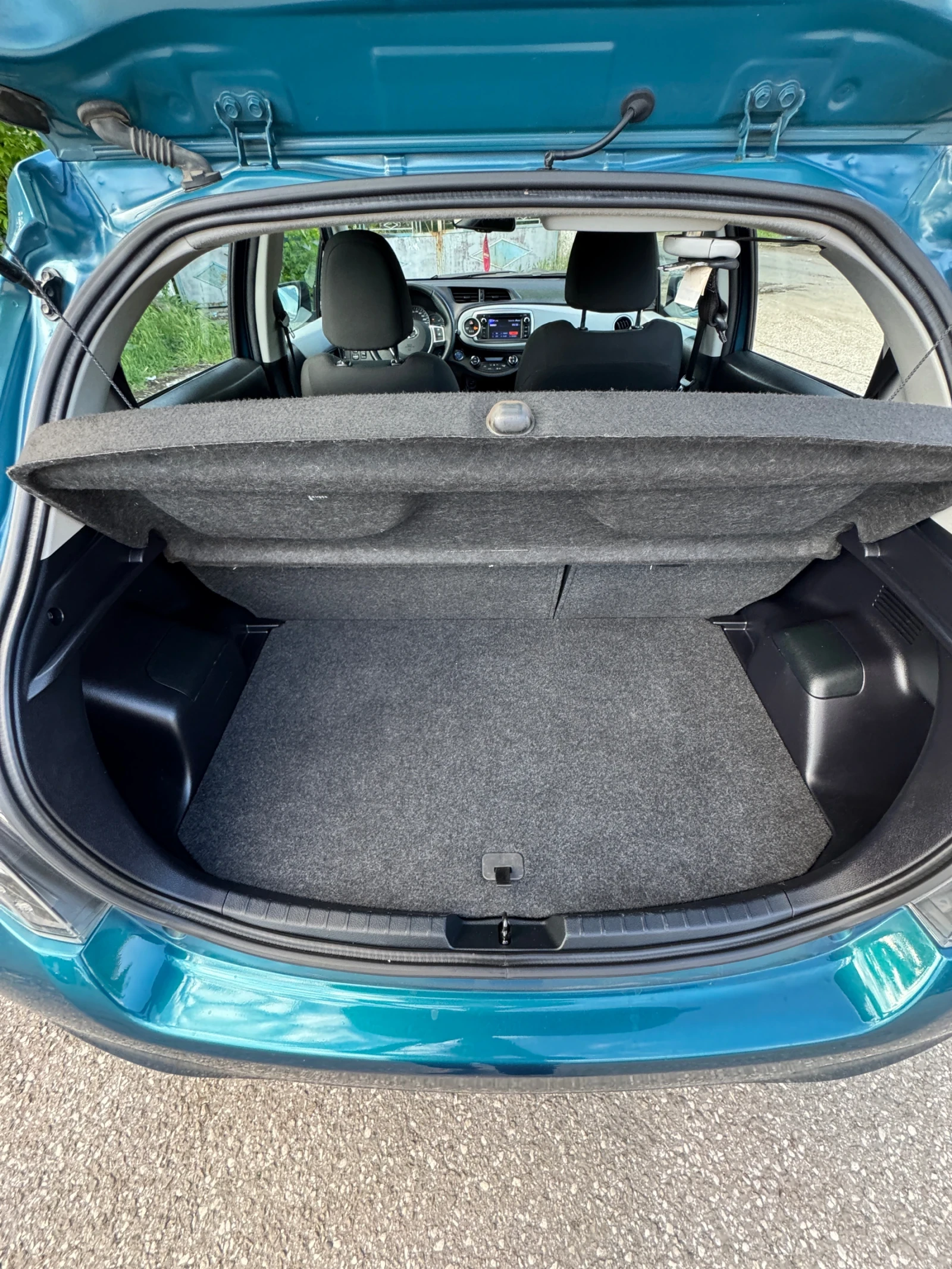 Toyota Yaris 1.5 - изображение 8