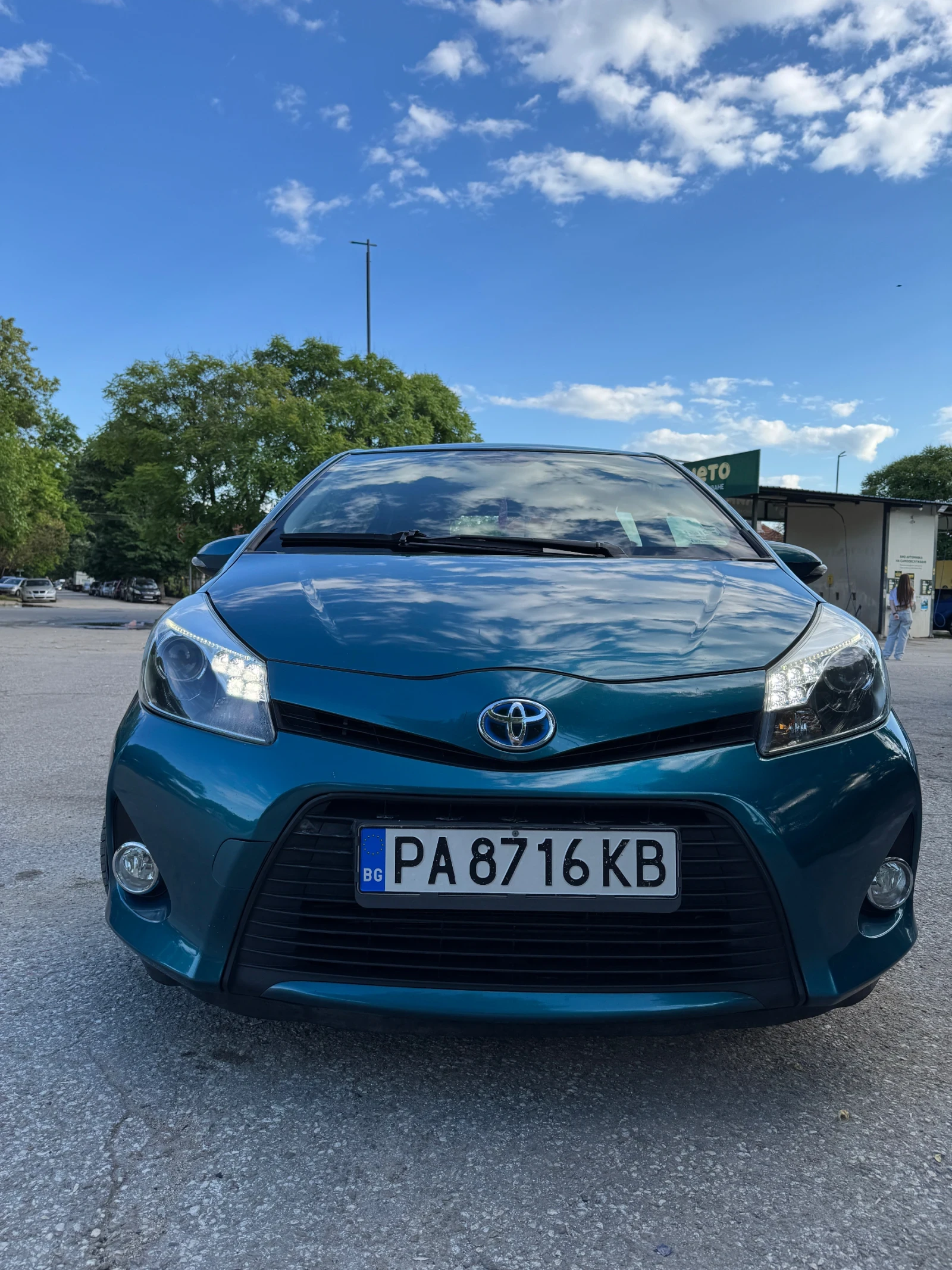 Toyota Yaris 1.5 - изображение 2