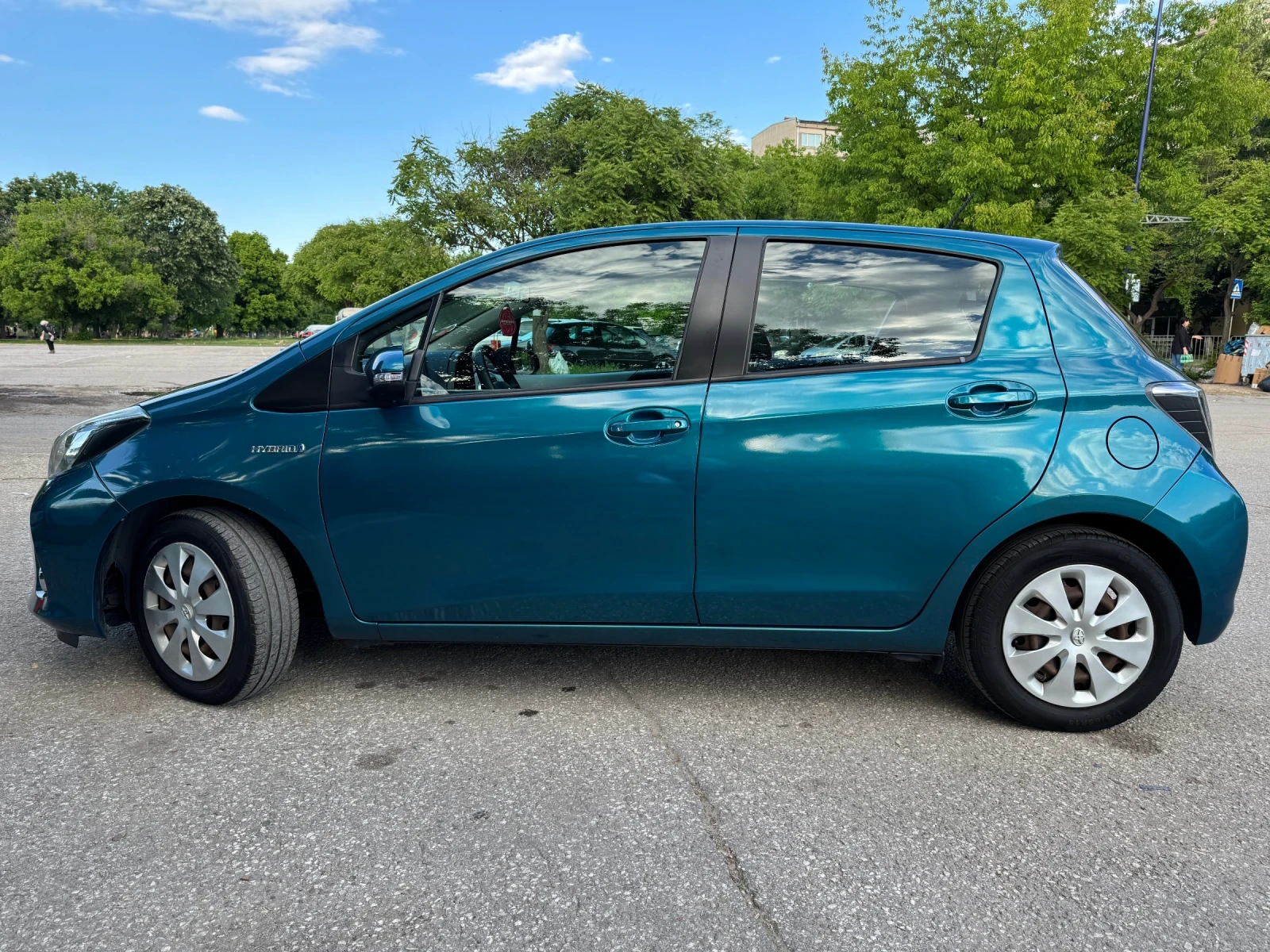 Toyota Yaris 1.5 - изображение 4