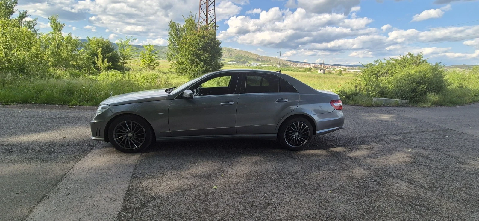Mercedes-Benz E 350  - изображение 3