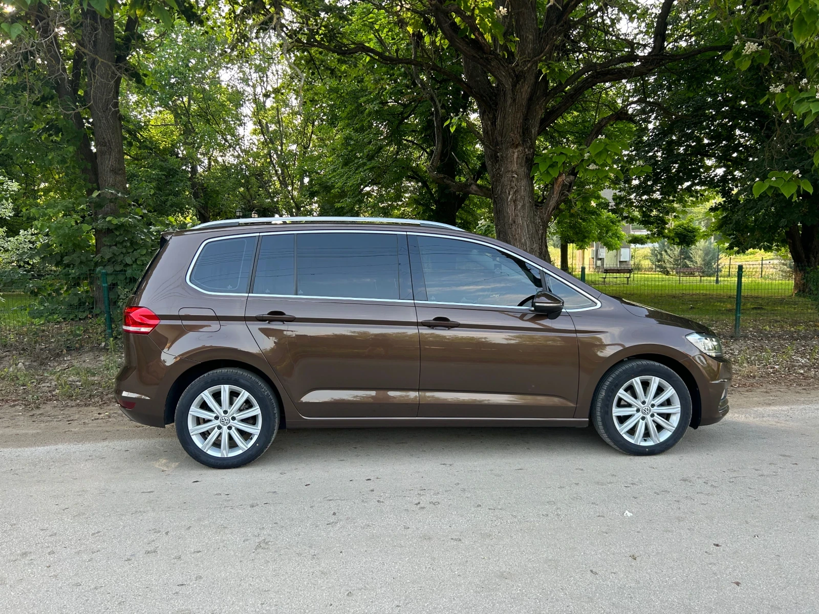 VW Touran 2.0tdi DSG* NAVI* ALCANTARA*  - изображение 7