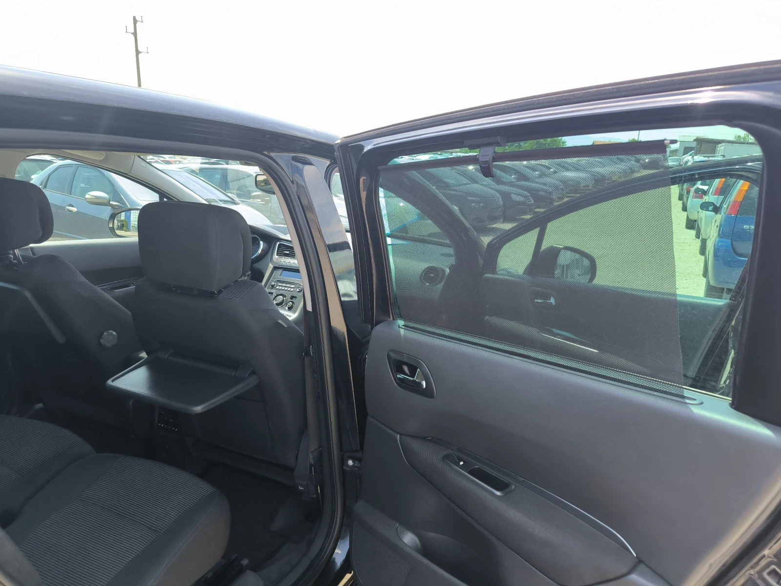 Peugeot 5008 1.6i | Mobile.bg — изображение 11