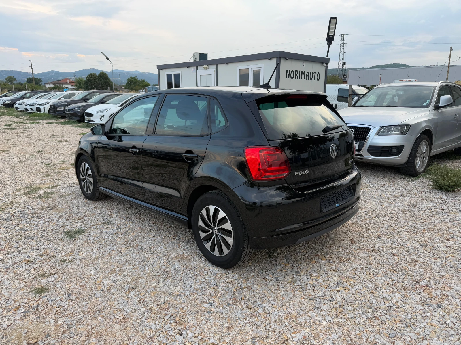 VW Polo 1.4d/NAV/PDC/Euro6 - изображение 2