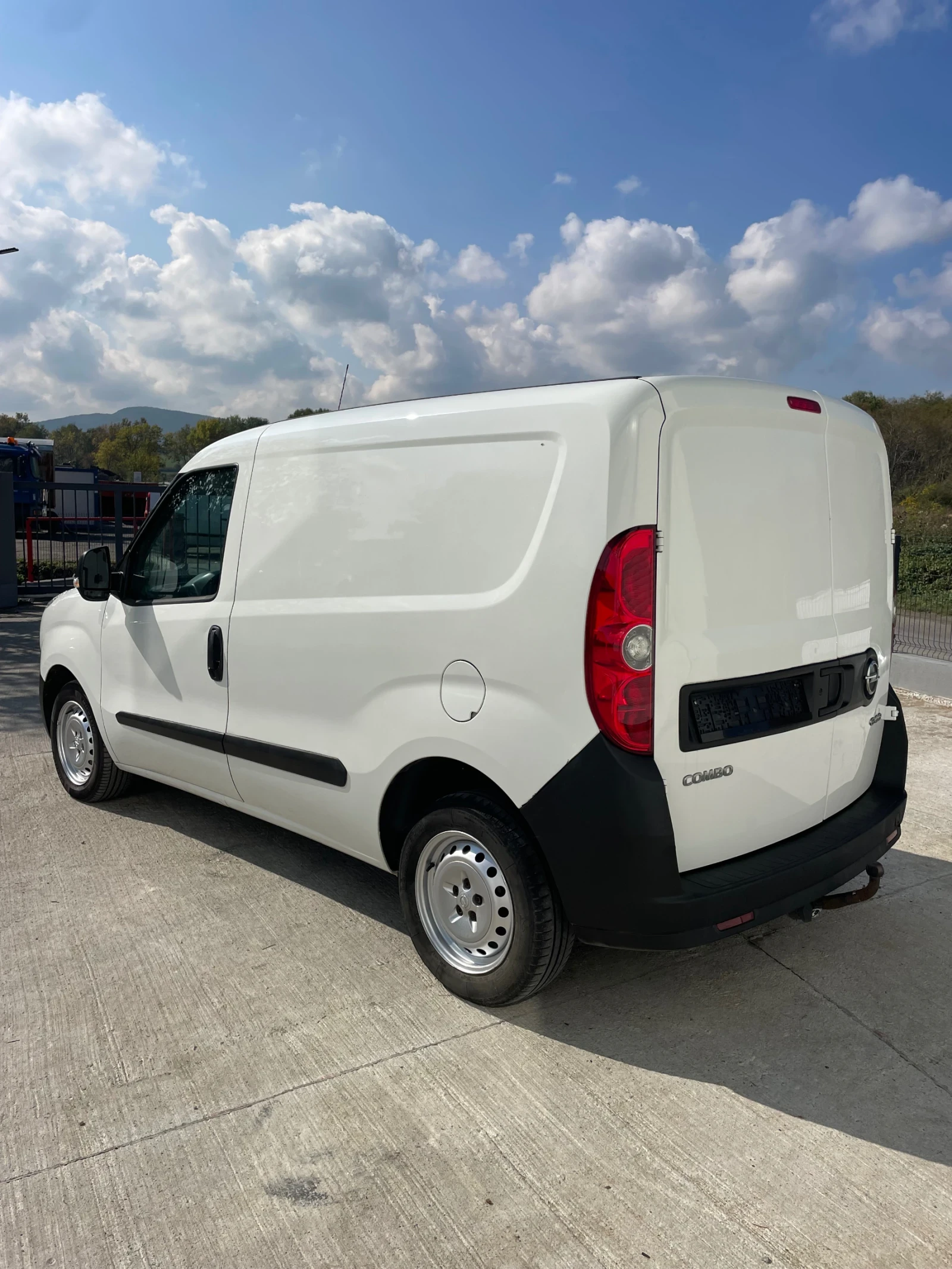 Opel Combo 1.3CDTI-90к.с. | Mobile.bg — изображение 3