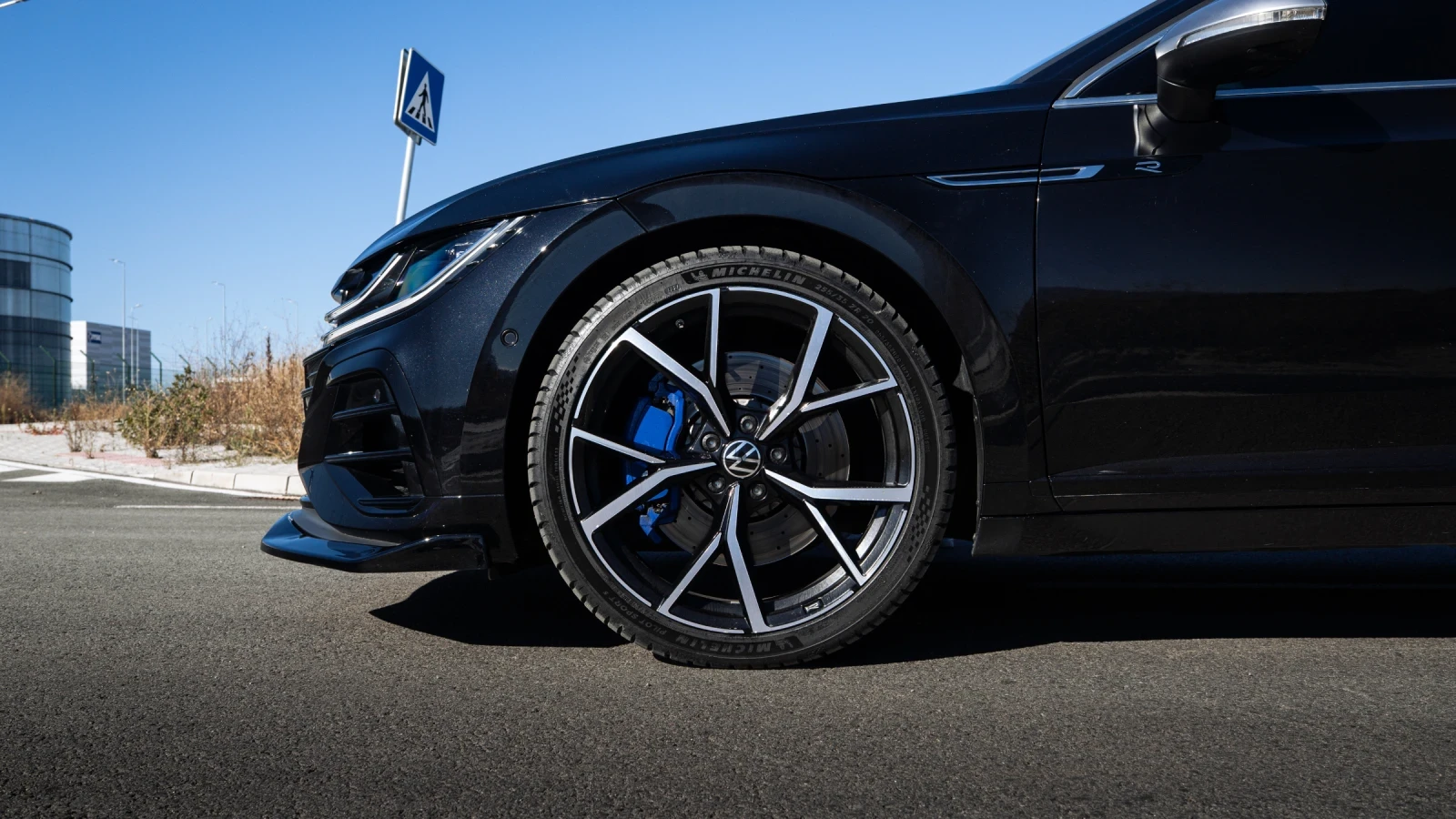 VW Arteon R Shooting Brake | Mobile.bg   8