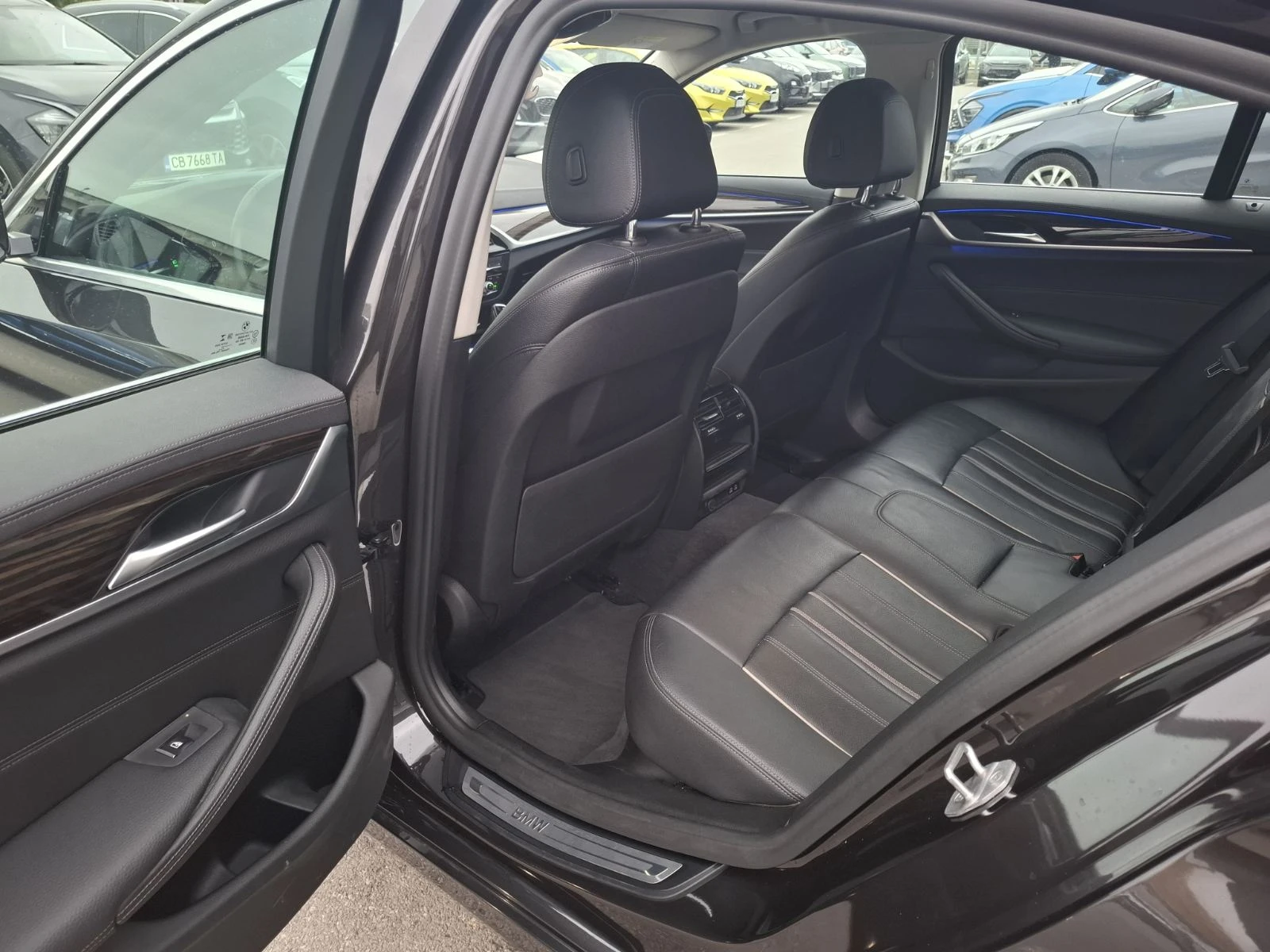 BMW 530 2.0 i Xdrive  | Mobile.bg   7