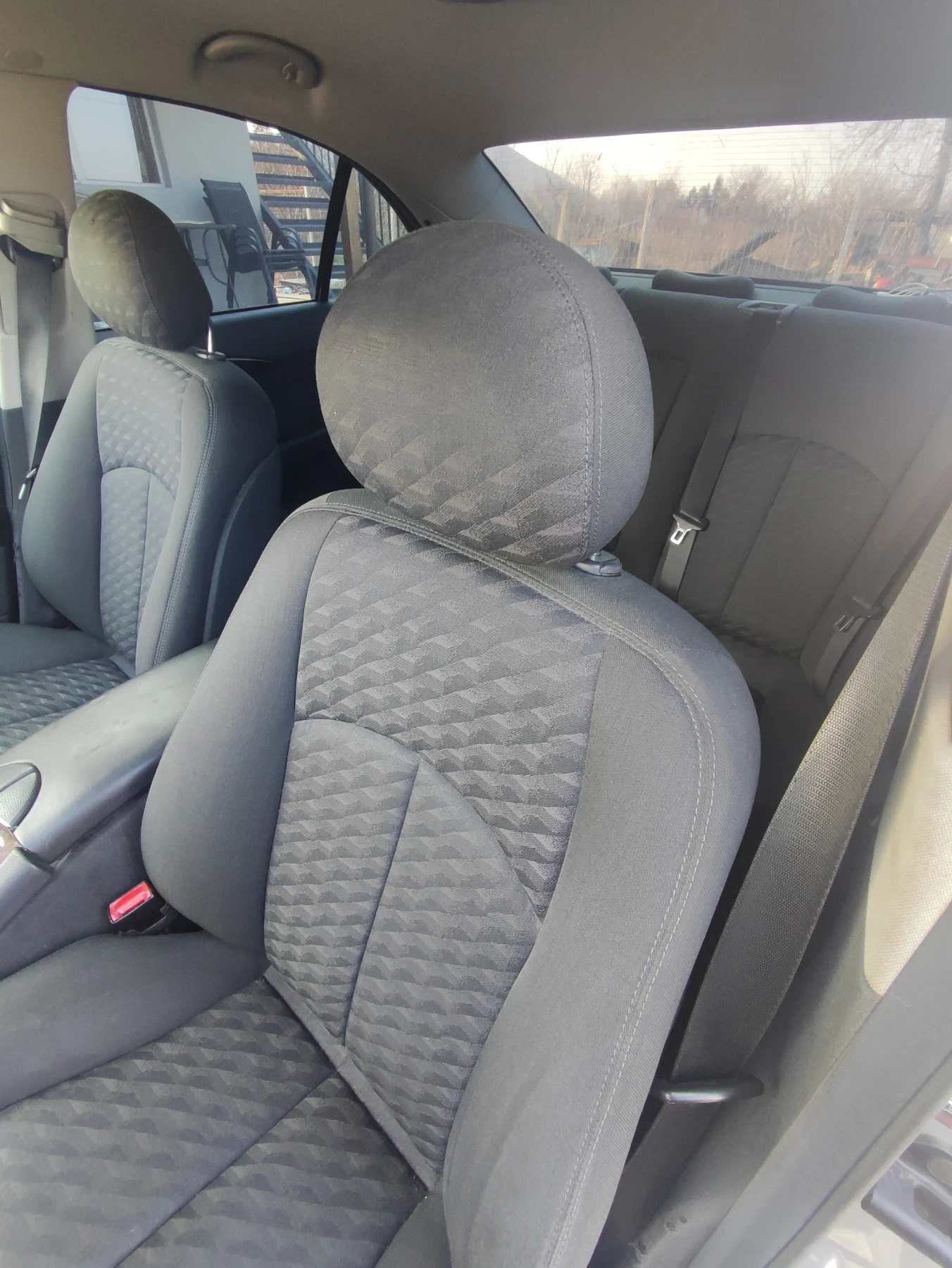 Mercedes-Benz E 220, снимка 6 - Автомобили и джипове - 53776270