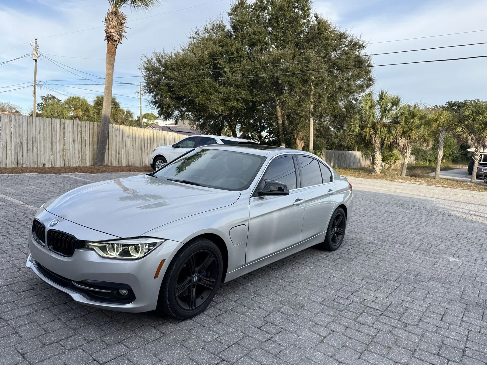 BMW 330 � iPerformance | ���� �� �������� |  | Mobile.bg � ����������� 1