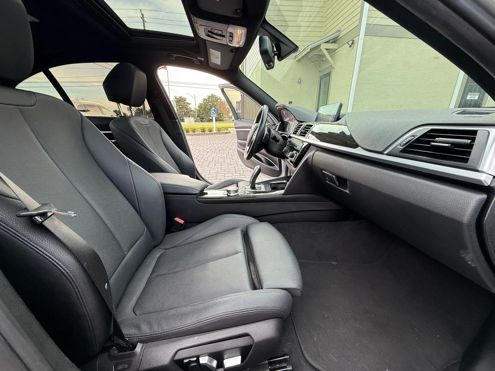 BMW 330 � iPerformance | ���� �� �������� |  | Mobile.bg � ����������� 11