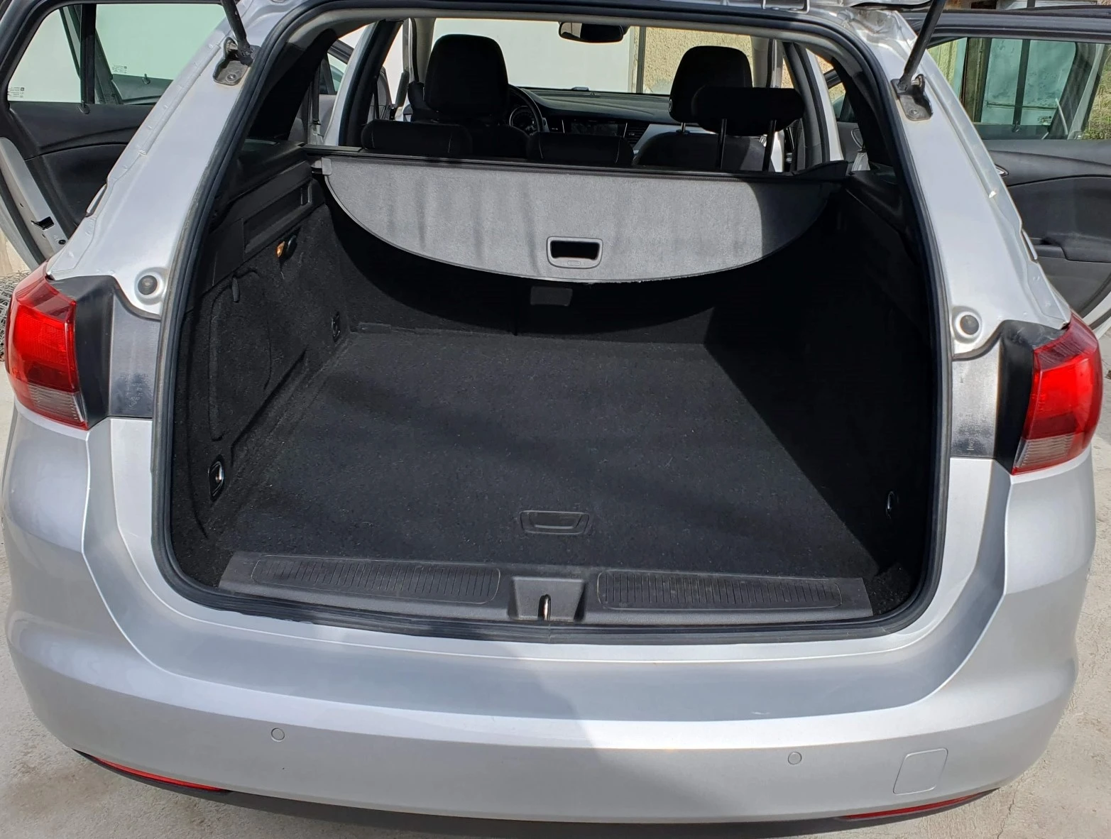 Opel Astra Sport Tourer, снимка 5 - Автомобили и джипове - 54576500