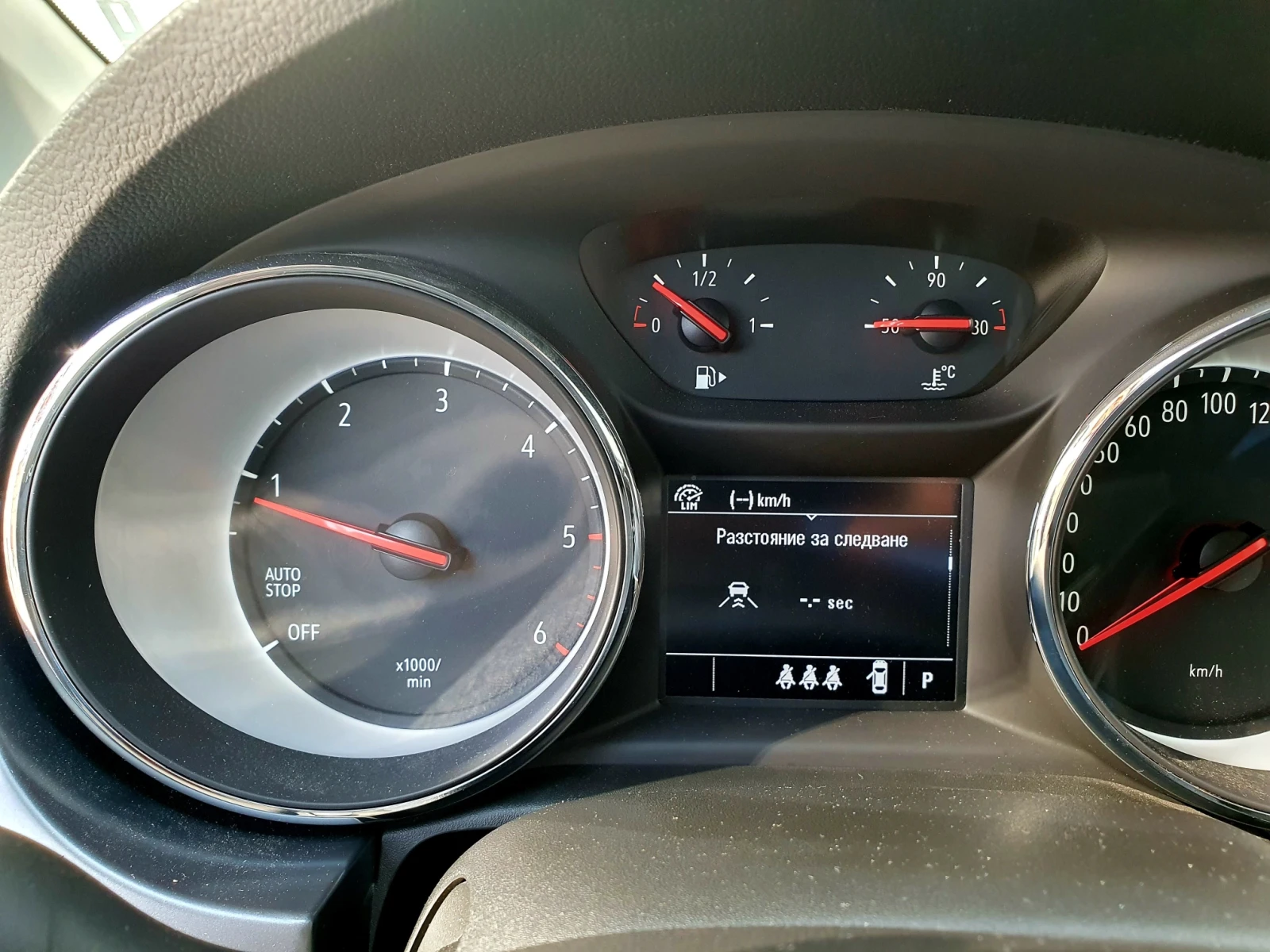 Opel Astra Sport Tourer, снимка 7 - Автомобили и джипове - 54576500