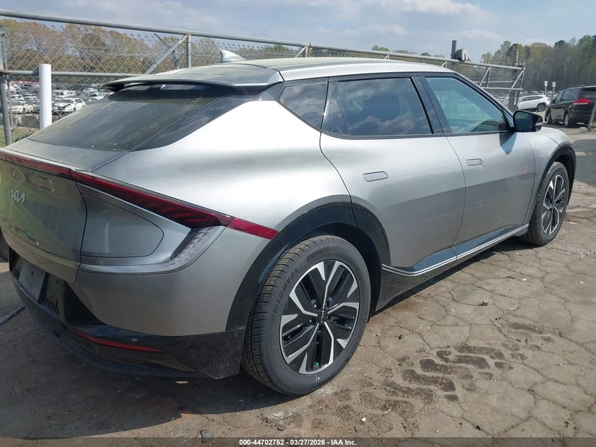 Kia EV6 Wind, снимка 4 - Автомобили и джипове - 55188414