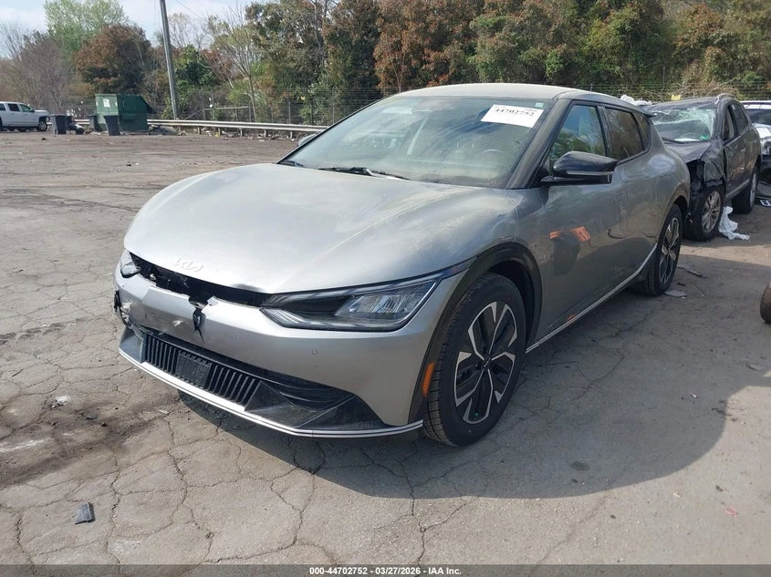 Kia EV6 Wind, снимка 2 - Автомобили и джипове - 55188414