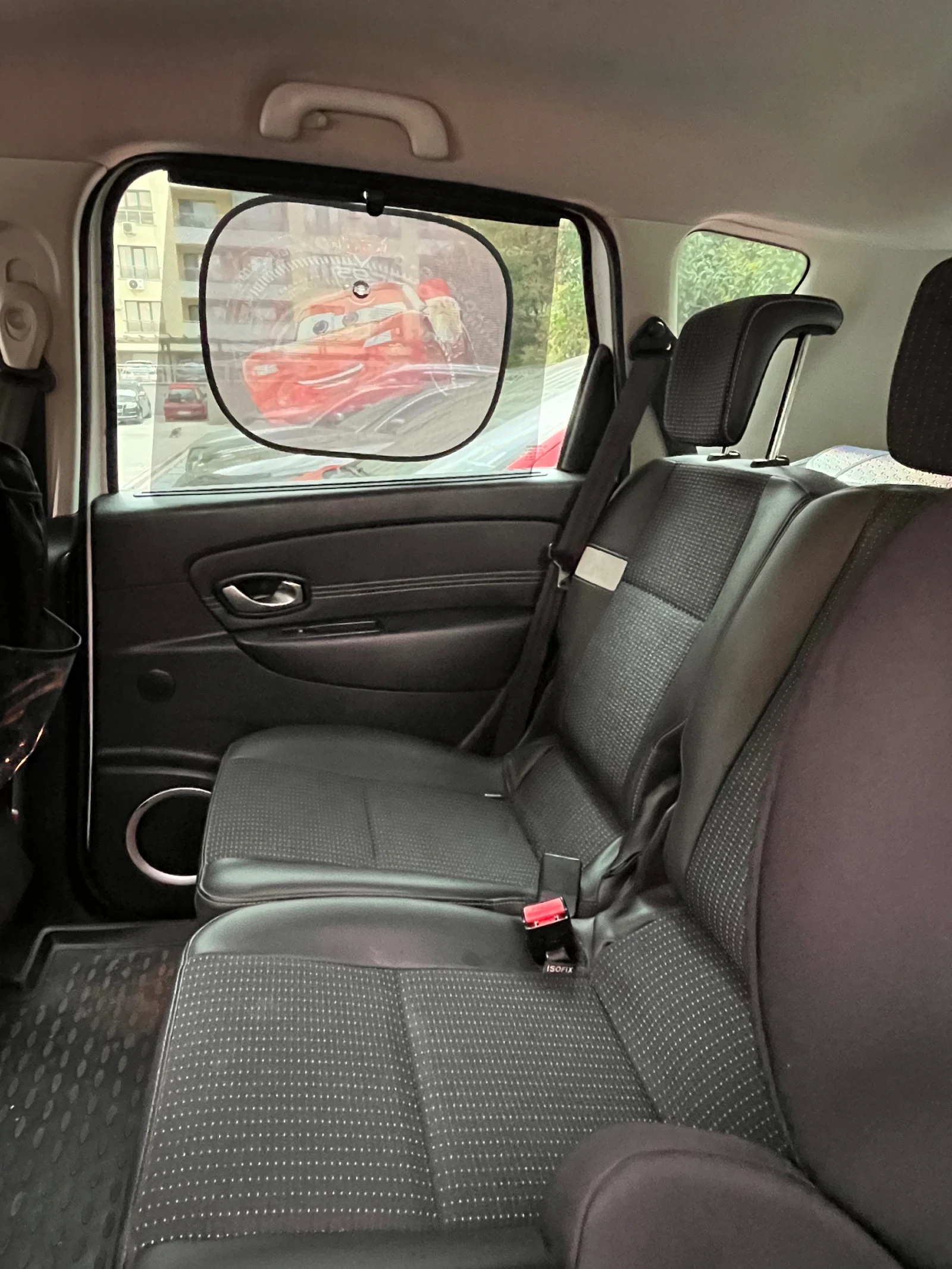 Renault Scenic, снимка 9 - Автомобили и джипове - 56606205