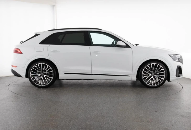 Audi Q8 50 TDI/FACELIFT/S-LINE/MATRIX/PANO/BLACK OPTIC/23/, снимка 6 - Автомобили и джипове - 52305421