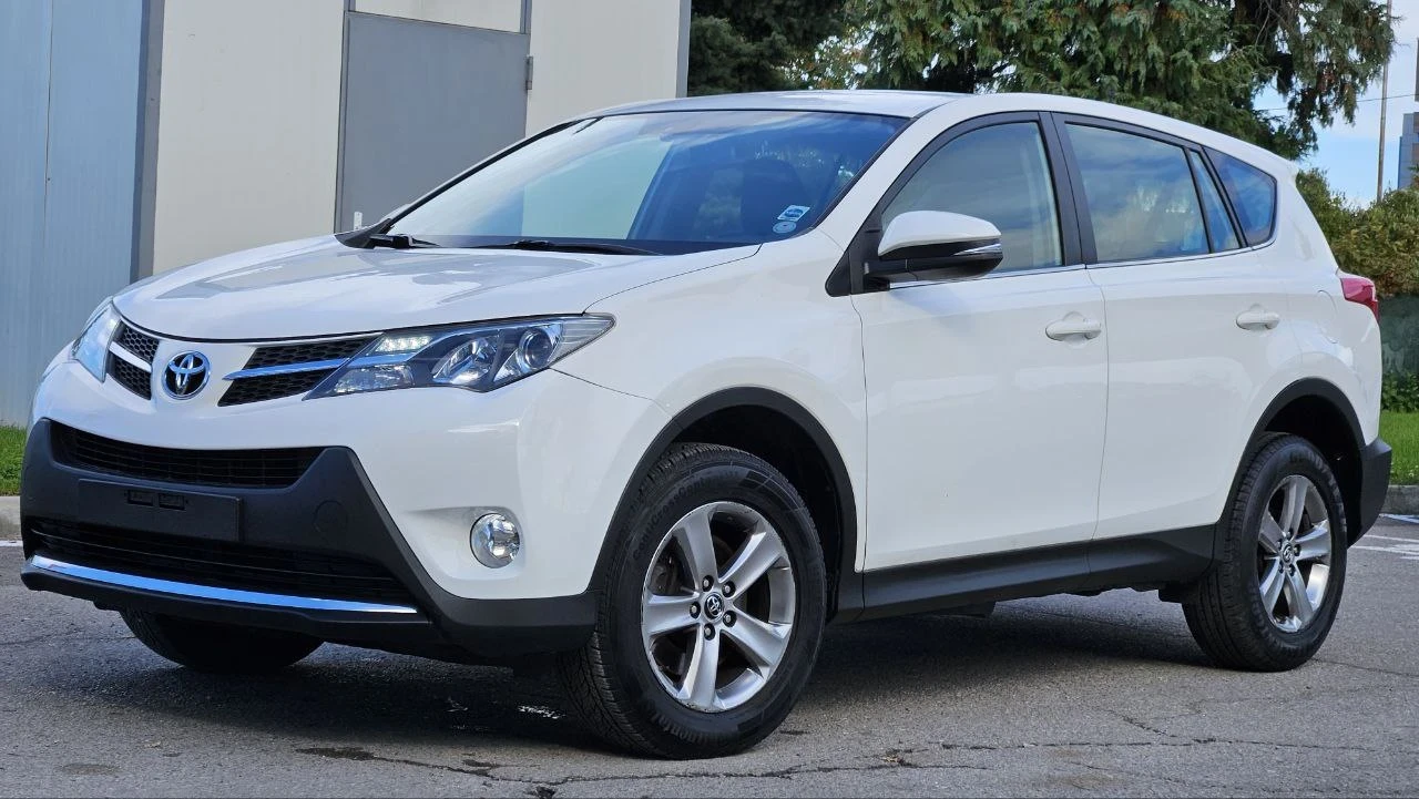 Toyota Rav4 2, 000 D4D EURO5 ПЪЛНА СЕРВИЗНА ИСТОРИЯ - изображение 4