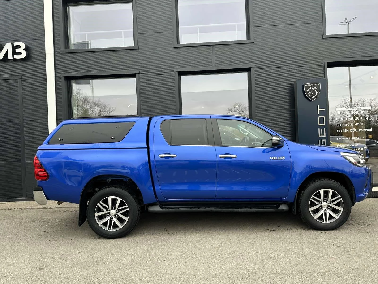 Toyota Hilux DOUBLE-CAB 2.4 D-4D 150HP 4x4 AT6 - изображение 2