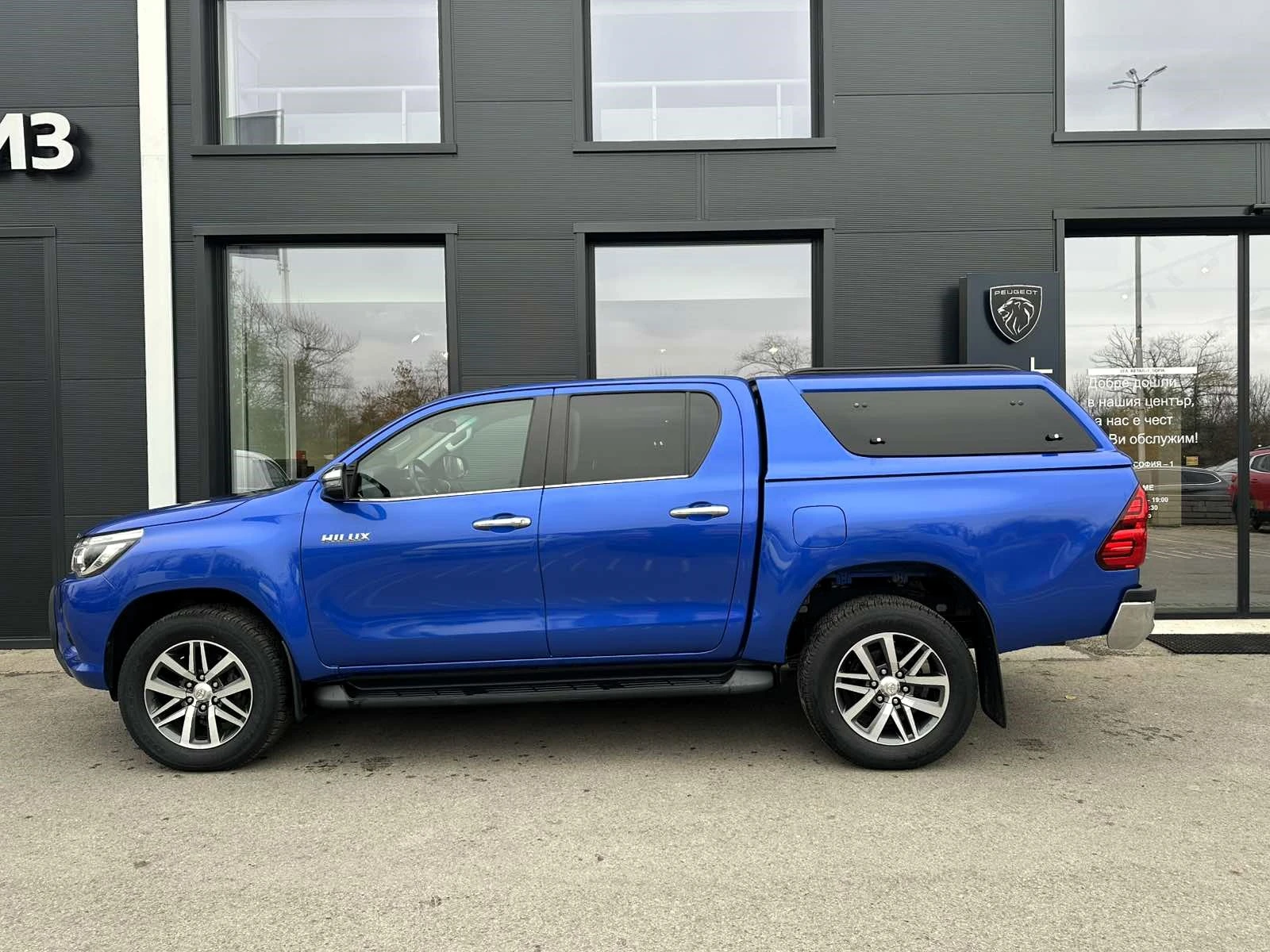 Toyota Hilux DOUBLE-CAB 2.4 D-4D 150HP 4x4 AT6 - изображение 5