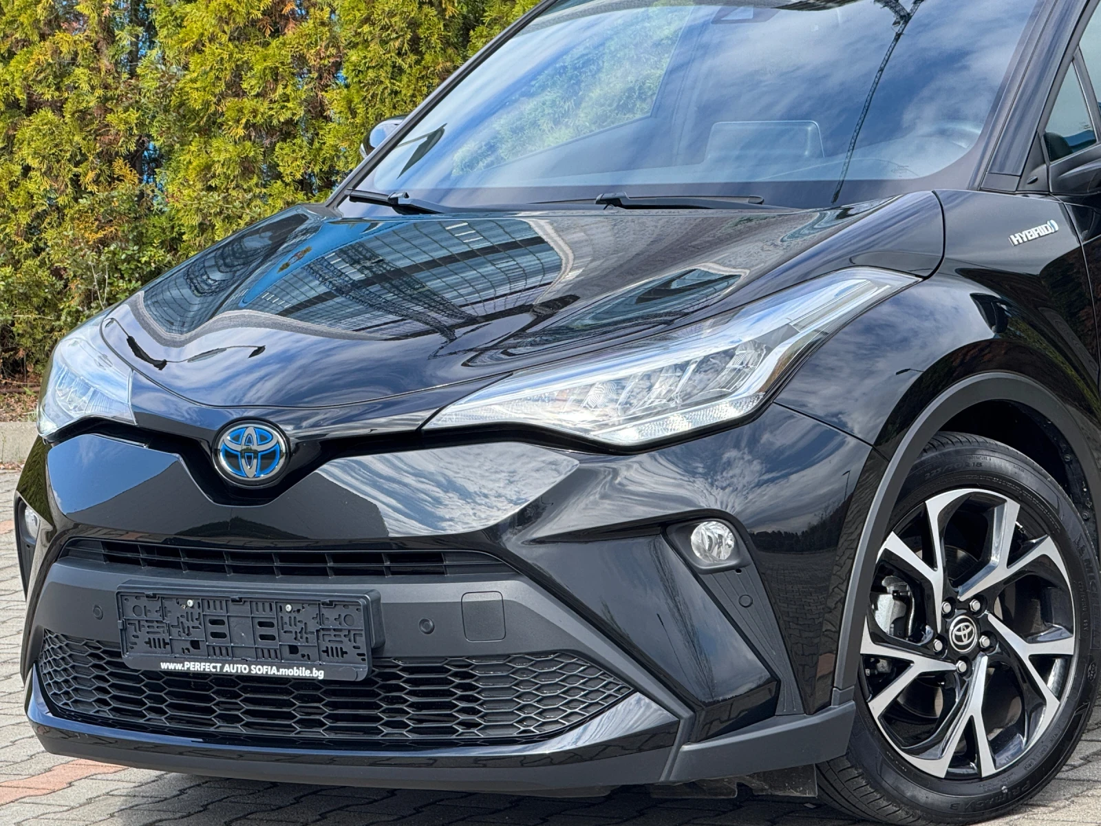 Toyota C-HR 2.0HYBRIDE-184KС-KEYLESS-ПОДГРЕВ-LED-УНИКАТ-52Х.КМ - изображение 2
