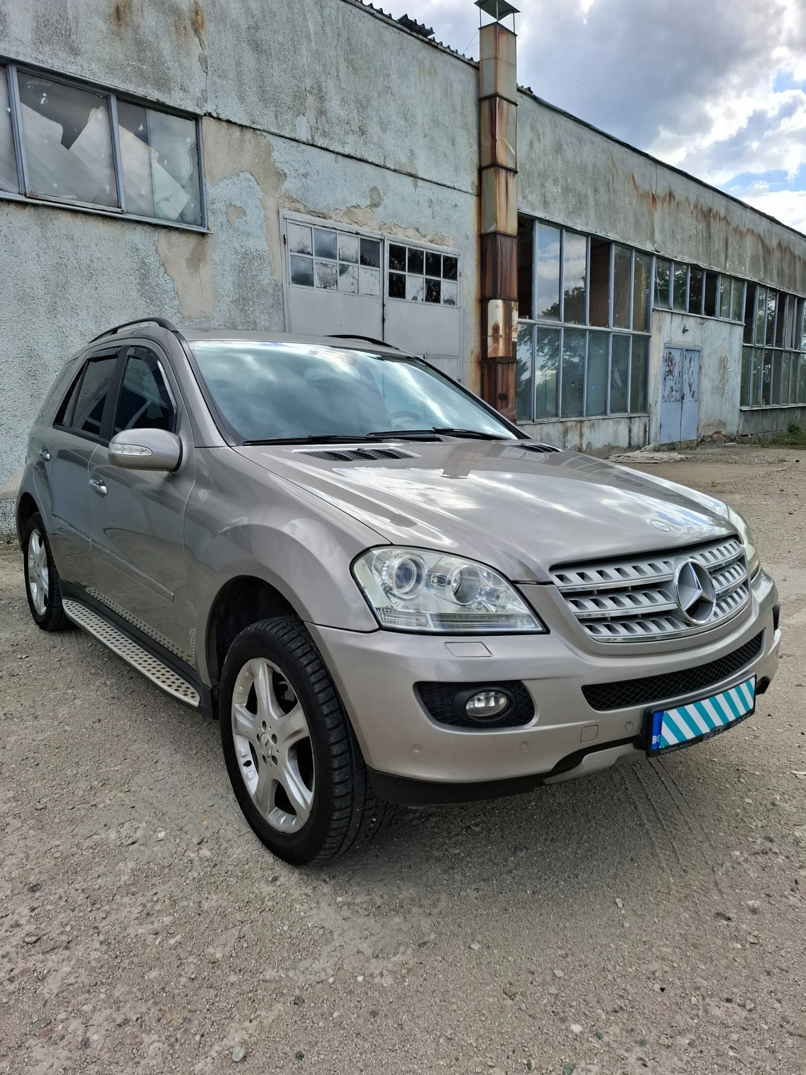 Mercedes-Benz ML 500  - изображение 2