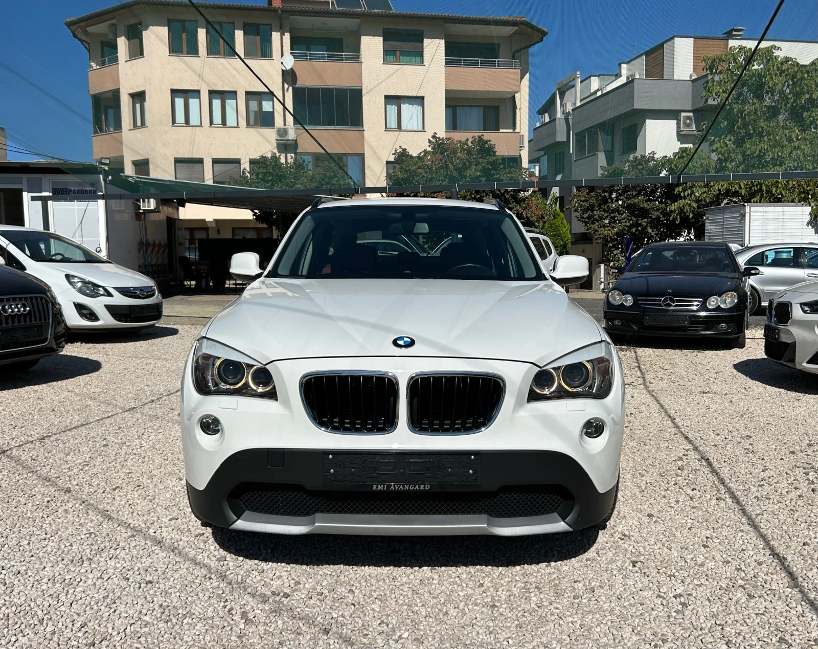 BMW X1 AUTOMAT X DRIVE - изображение 2