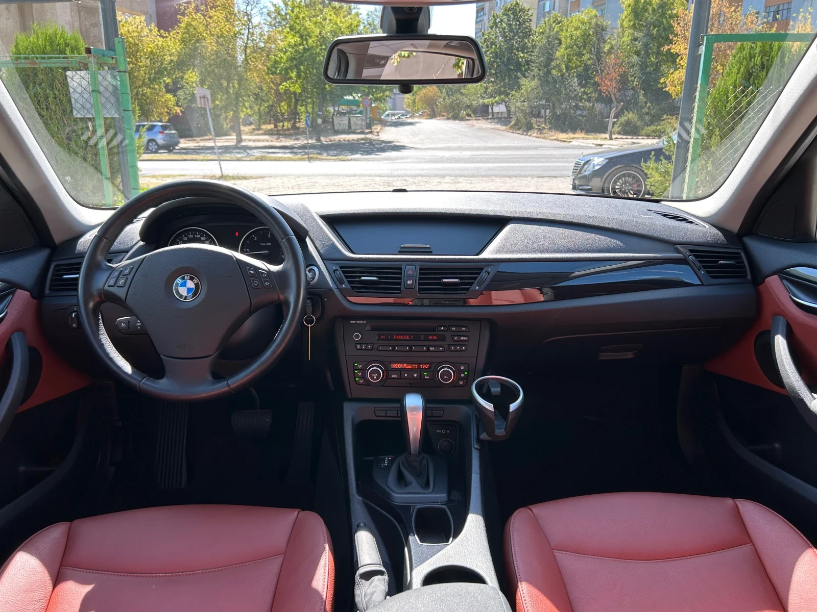 BMW X1 AUTOMAT X DRIVE - изображение 7