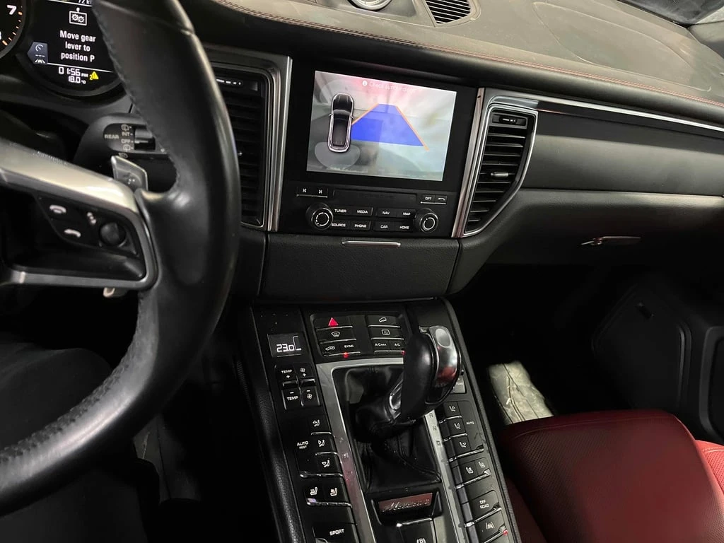 Porsche Macan * AWD * CARFAX * БЕЗ ПЪРВОНАЧАЛНА ВНОСКА - изображение 9