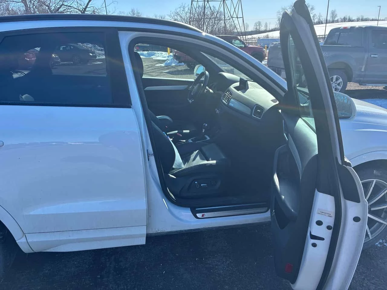 Audi Q3 * Progressiv * CARFAX * ЦЕНА ДО БГ - изображение 9