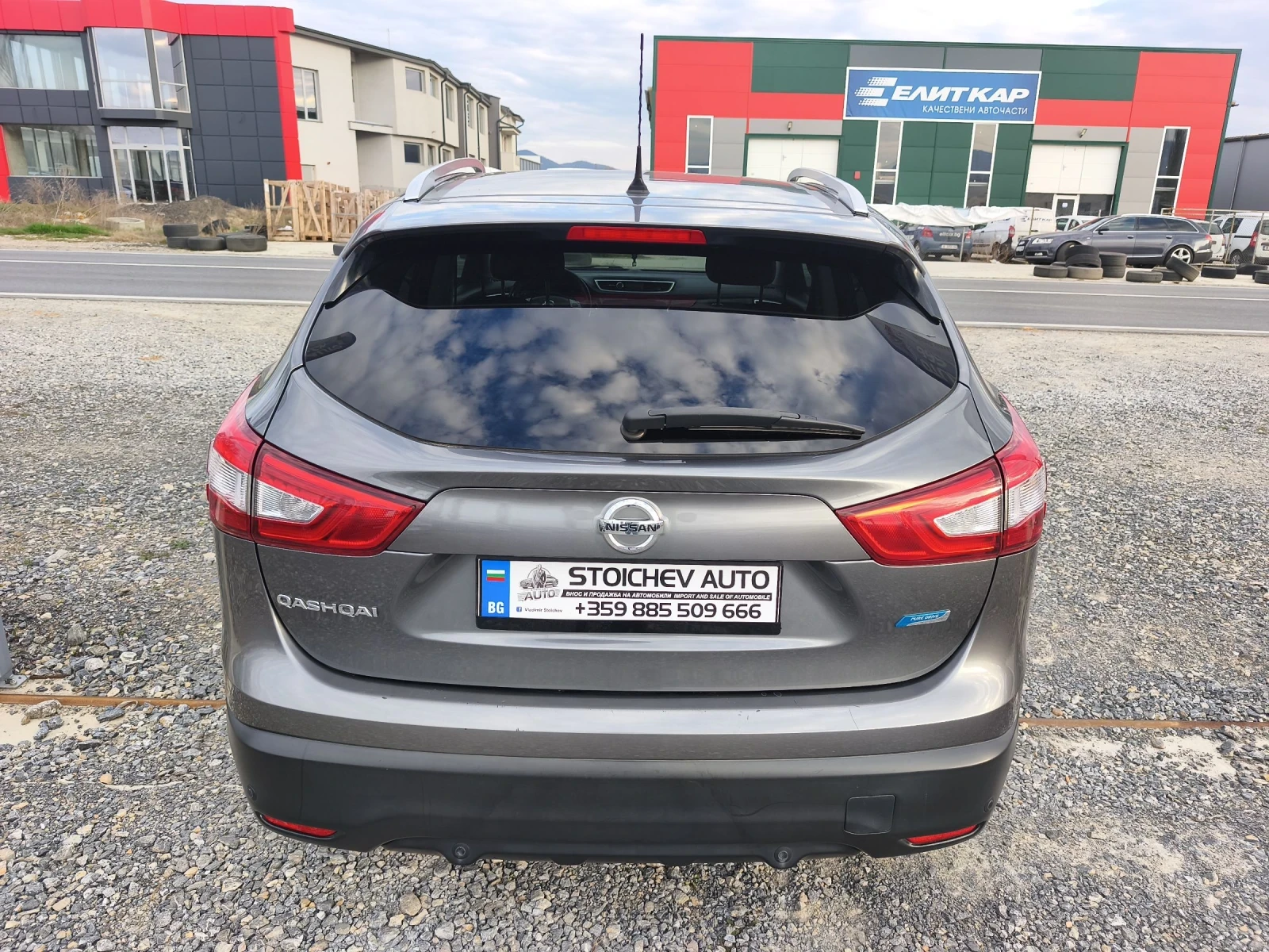 Nissan Qashqai Panorama , снимка 4 - Автомобили и джипове - 53978046